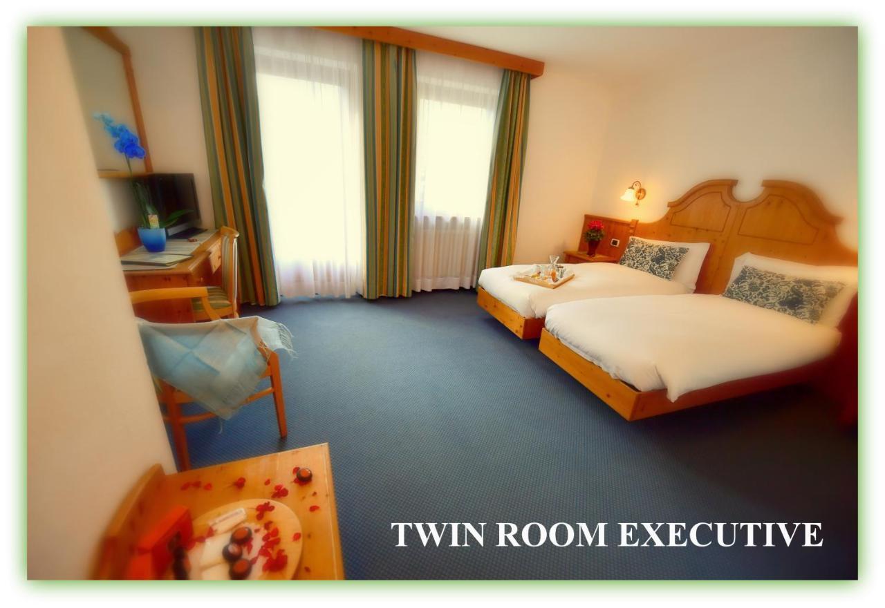 Hotel Beau Sejour Етрабълс Екстериор снимка